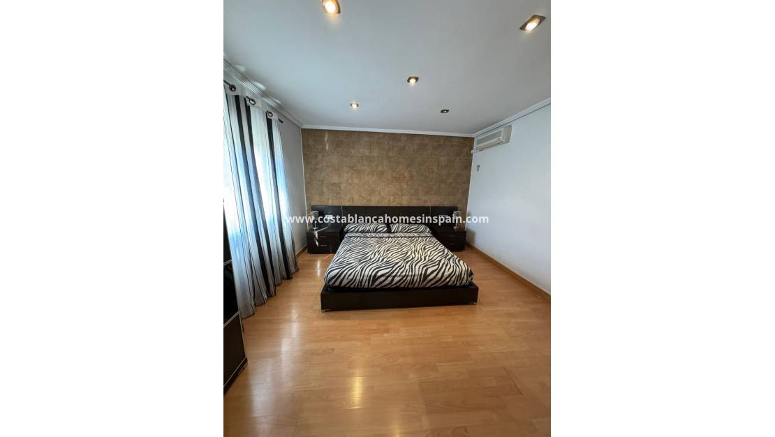 Resale -  - LOS BALCONES