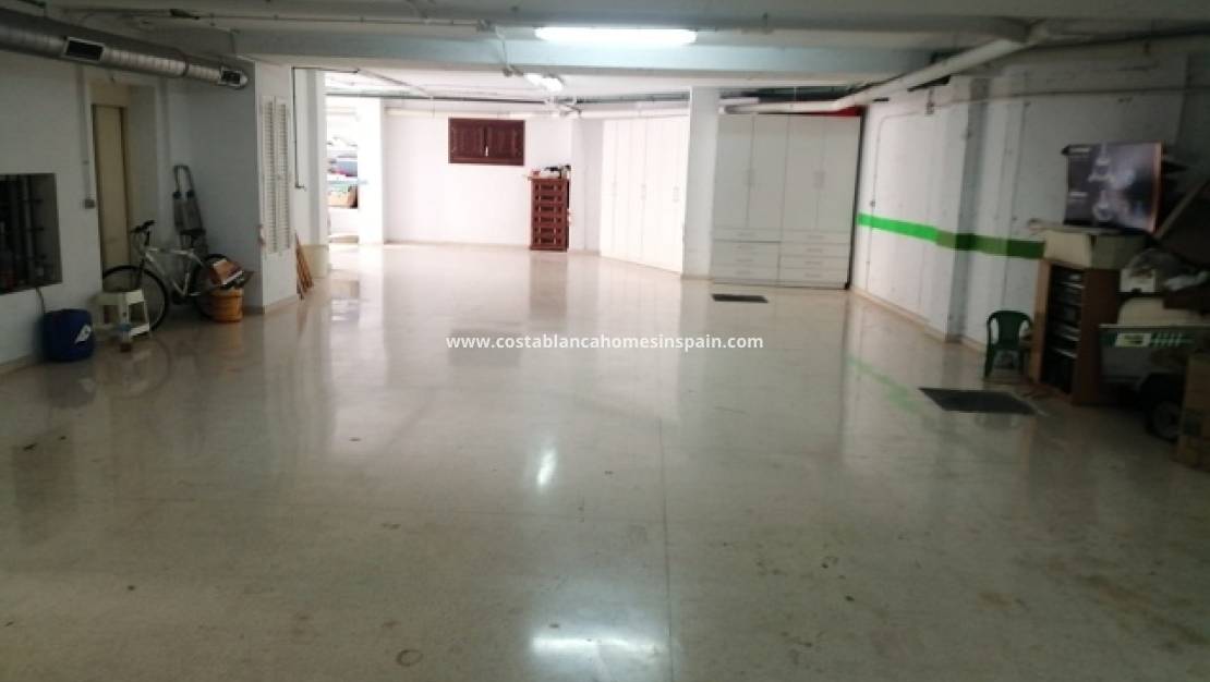 Resale -  - Orihuela