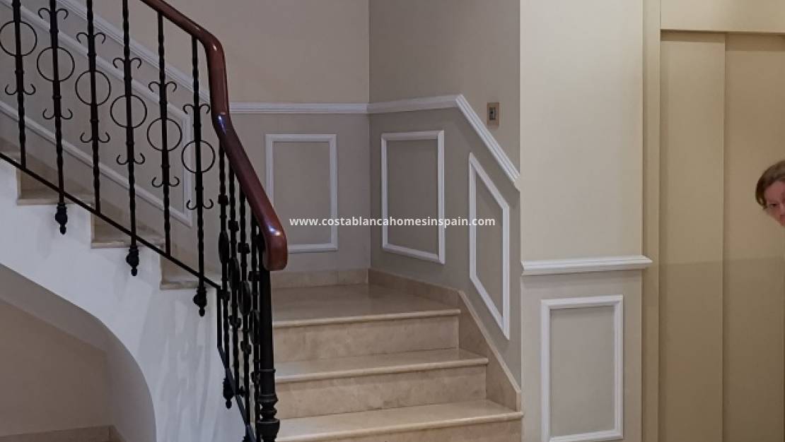 Resale -  - Orihuela