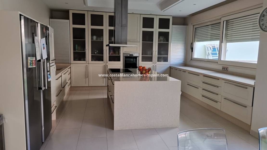 Resale -  - Orihuela