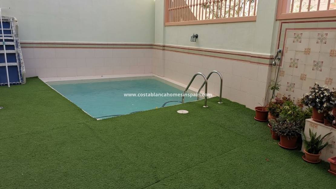 Resale -  - Orihuela