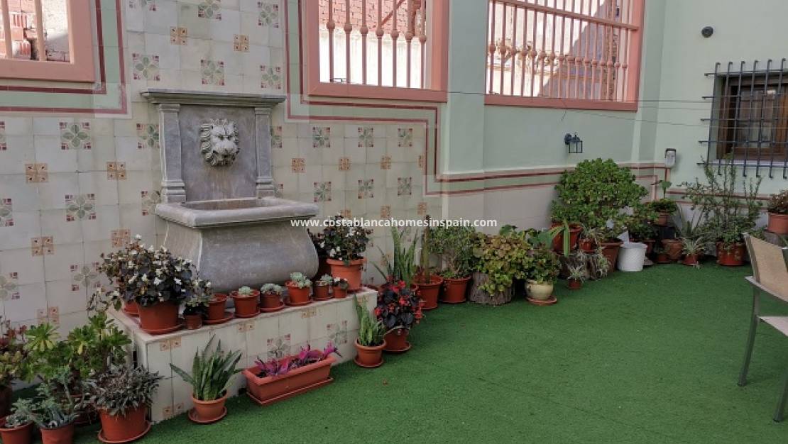 Resale -  - Orihuela