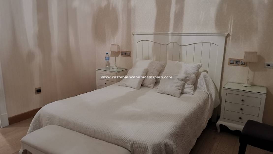 Resale -  - Orihuela