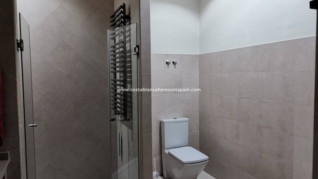 Resale -  - Orihuela