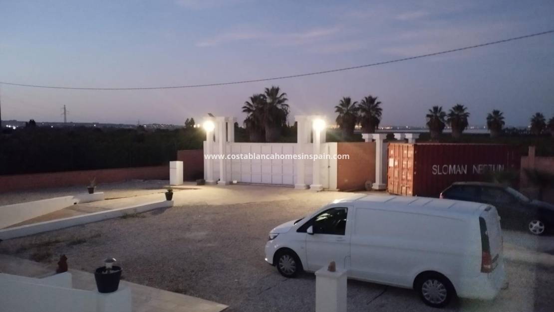 Resale -  - San Miguel de Salinas