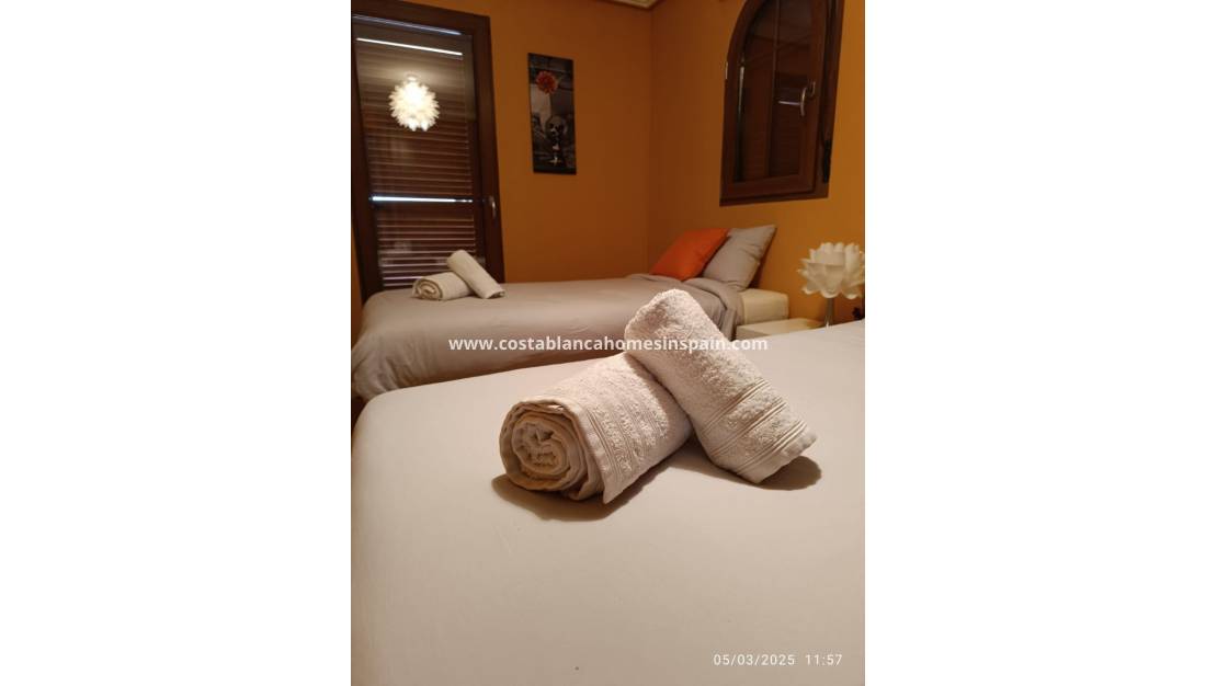 Resale - Semi - Detached Villa - Algorfa