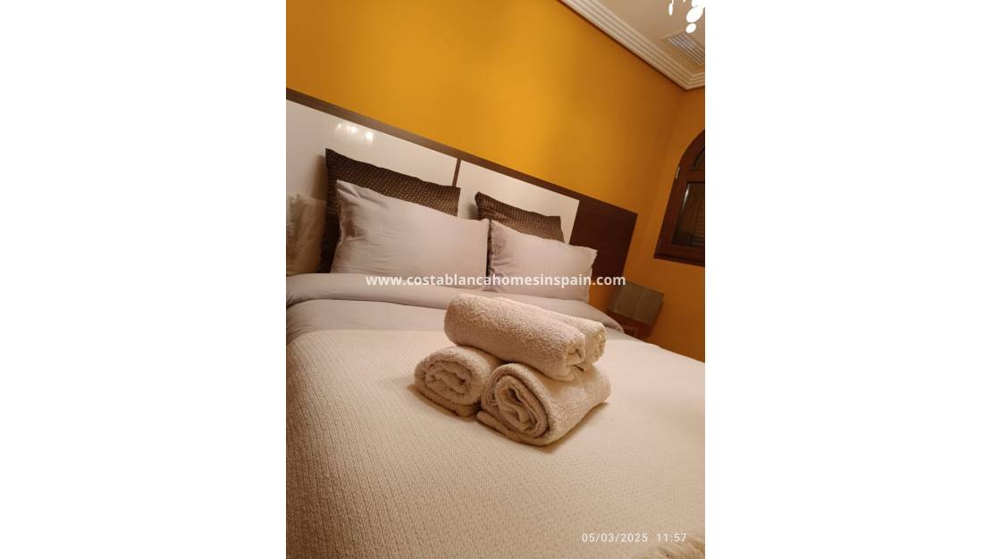 Resale - Semi - Detached Villa - Algorfa