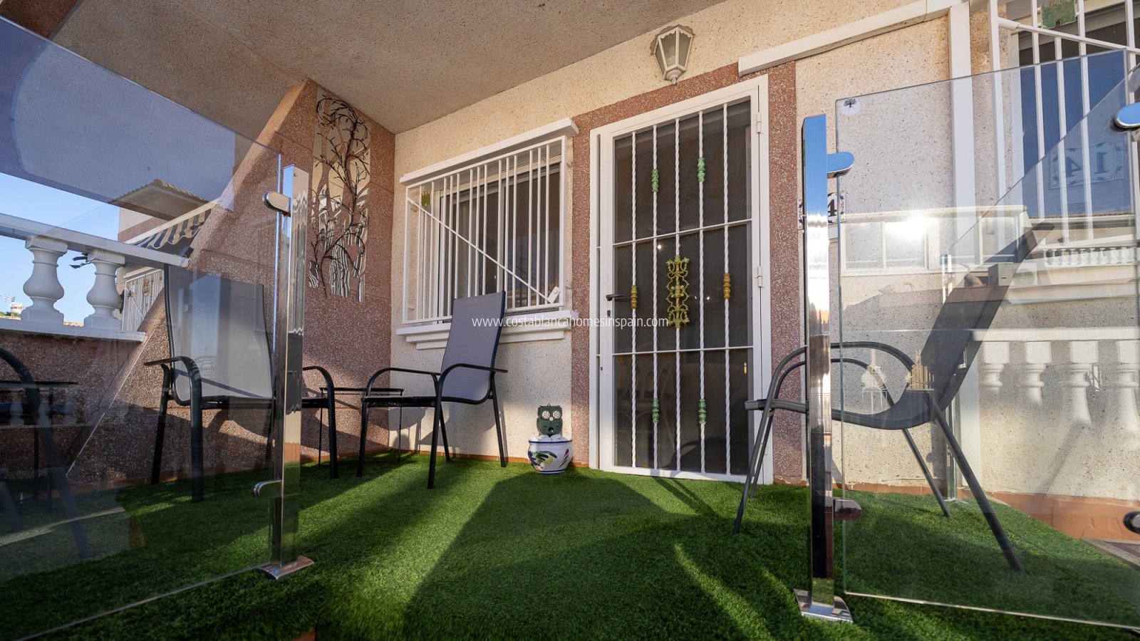 Resale - Semi - Detached Villa - Cabo Roig - La Regia