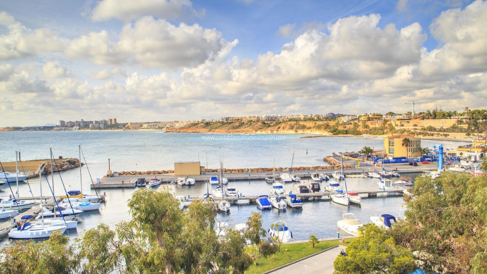 Resale - Semi - Detached Villa - Cabo Roig - La Regia