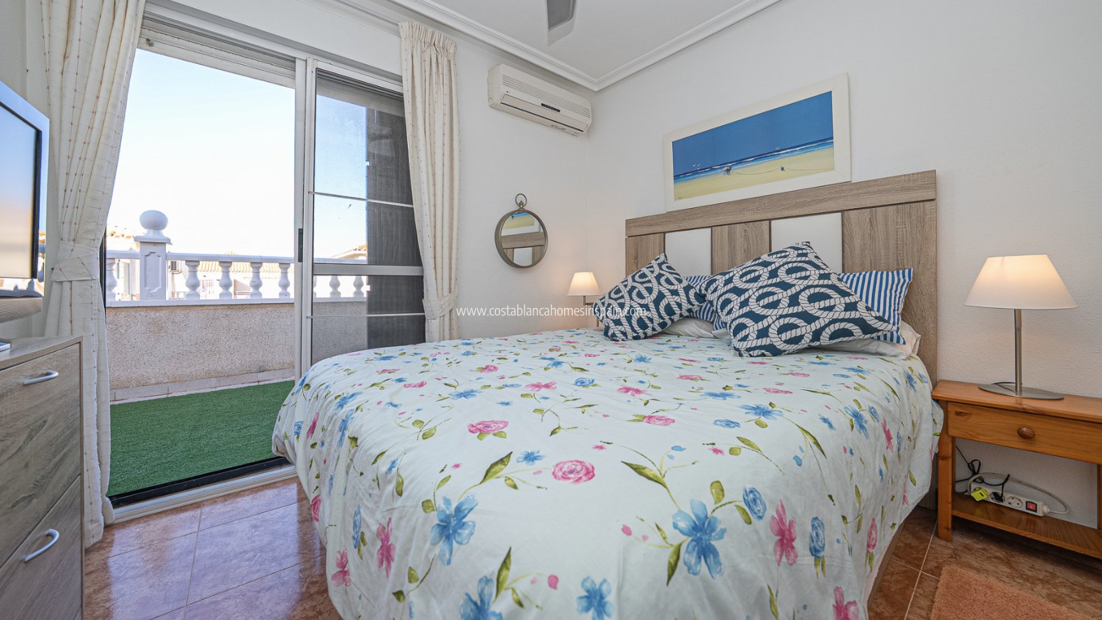 Resale - Semi - Detached Villa - Cabo Roig - La Regia