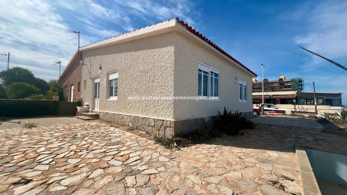 Resale - Semi - Detached Villa - LA MATA