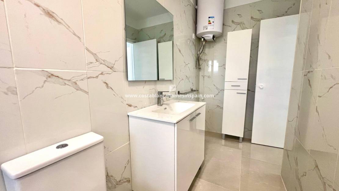 Resale - Semi - Detached Villa - LA MATA