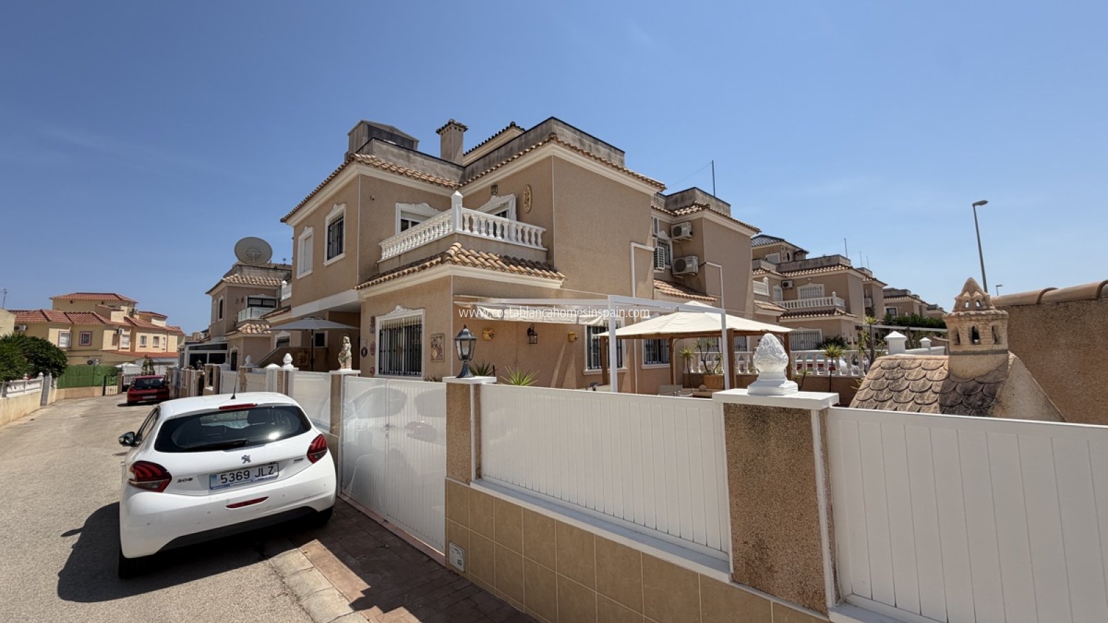 Resale - Semi - Detached Villa - La Zenia