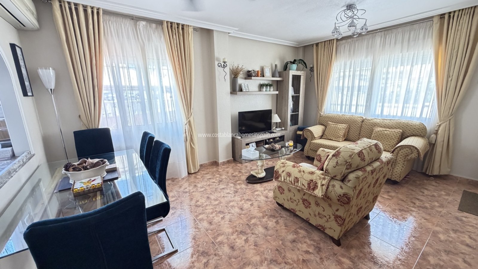 Resale - Semi - Detached Villa - La Zenia