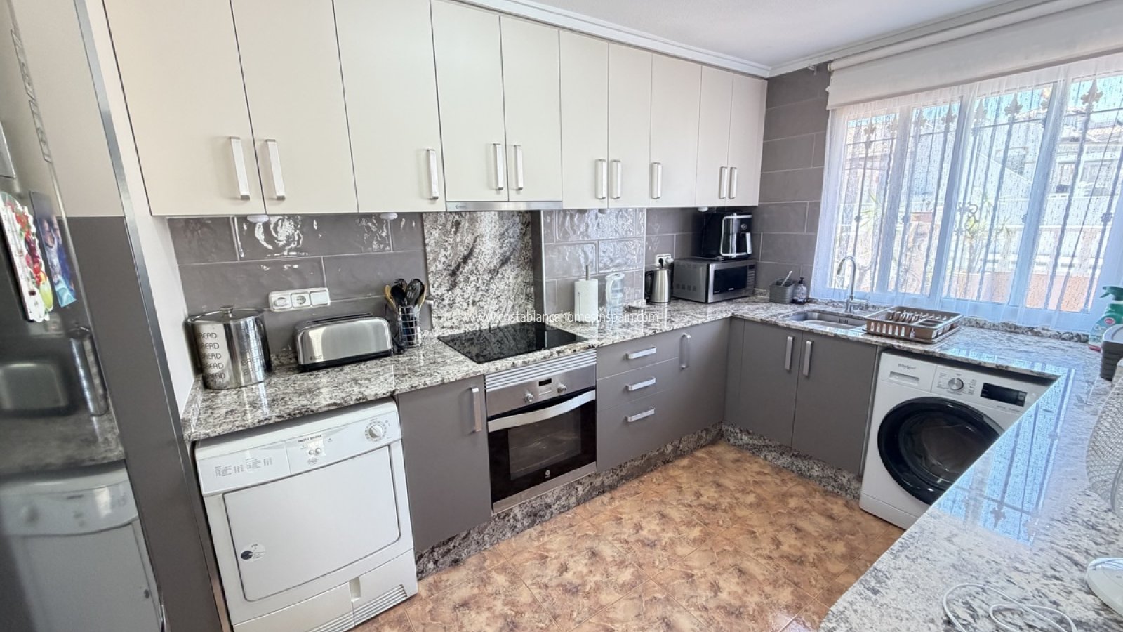 Resale - Semi - Detached Villa - La Zenia