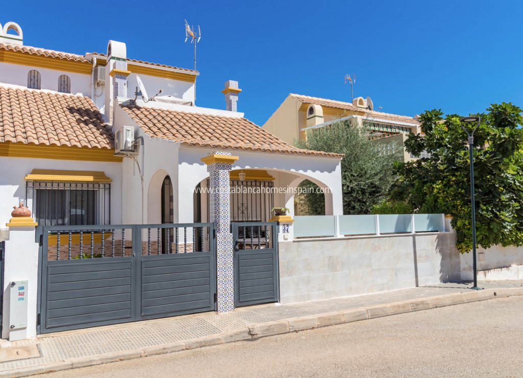 Resale - Semi - Detached Villa - La Zenia