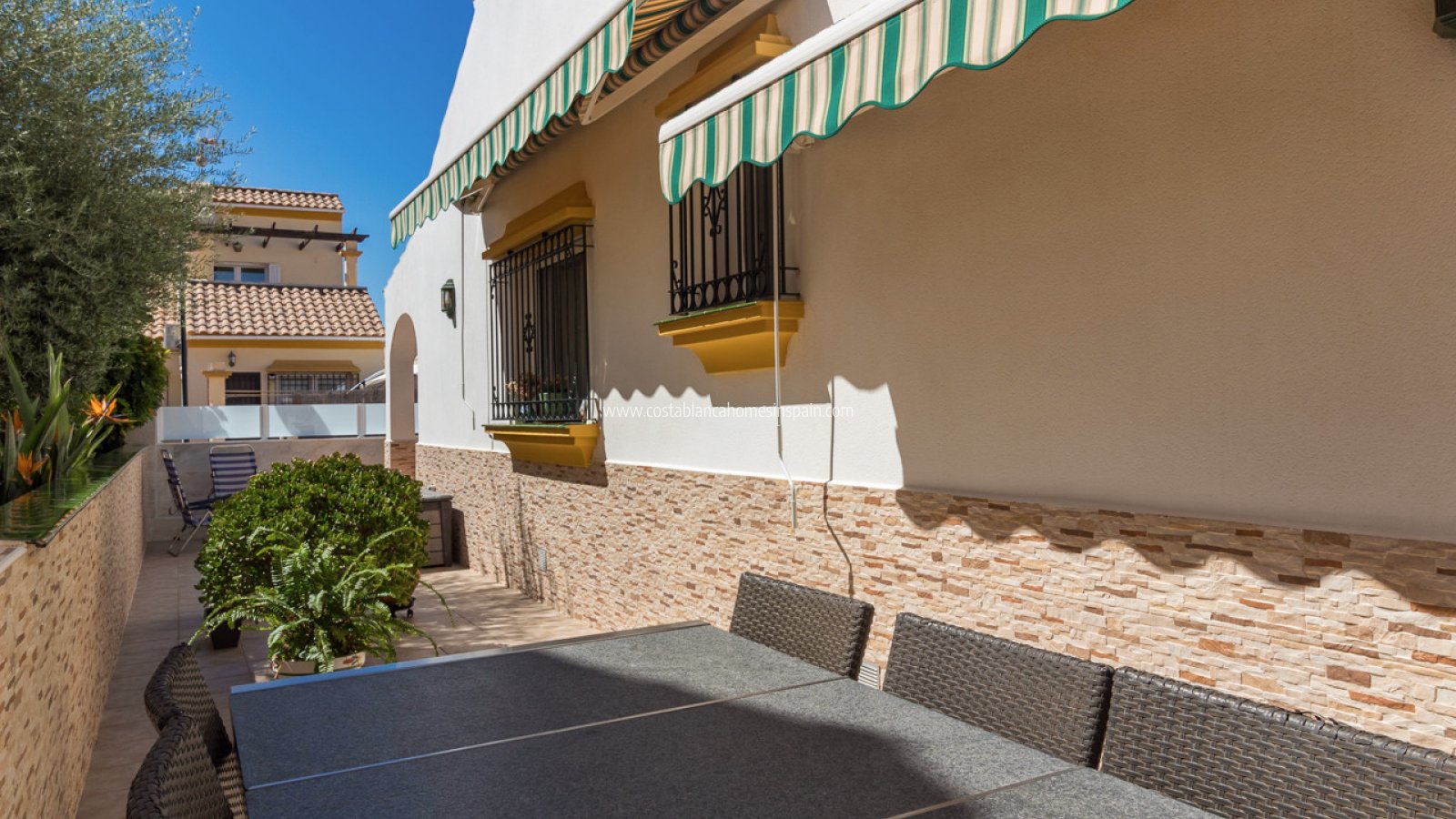 Resale - Semi - Detached Villa - La Zenia