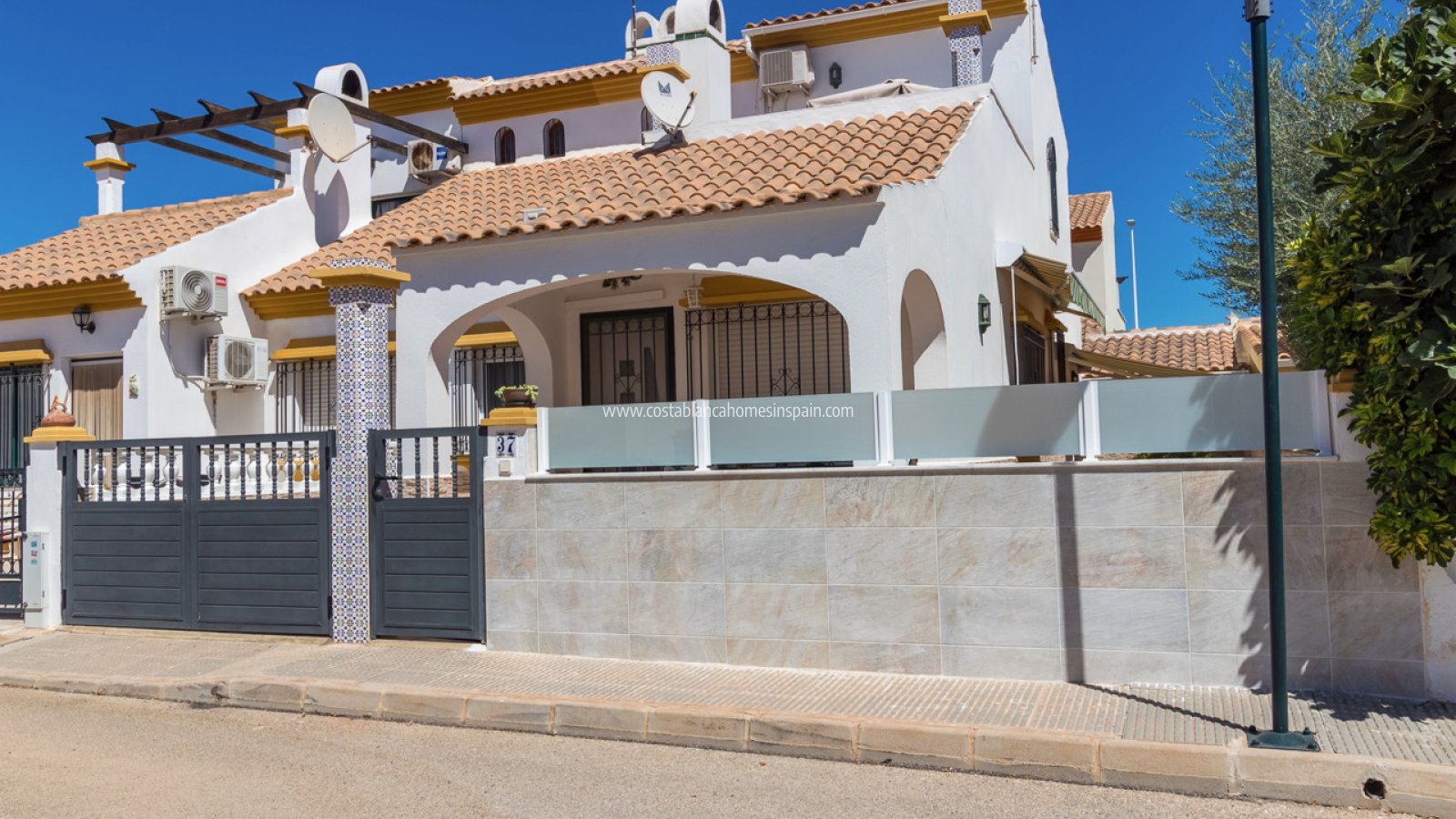 Resale - Semi - Detached Villa - La Zenia