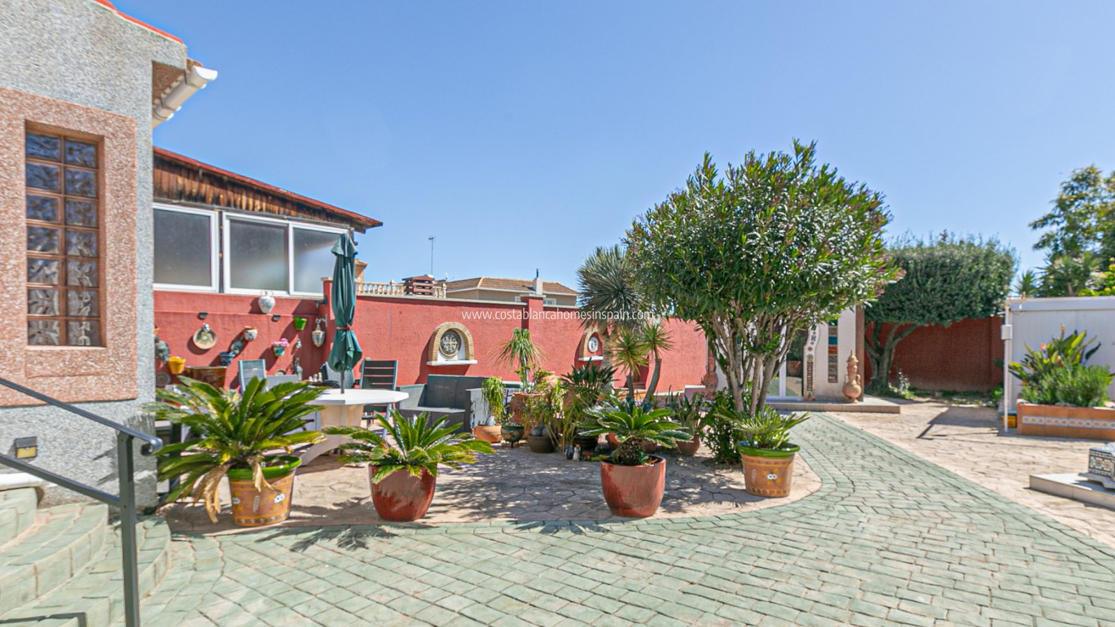 Resale - Semi - Detached Villa - Los Balcones