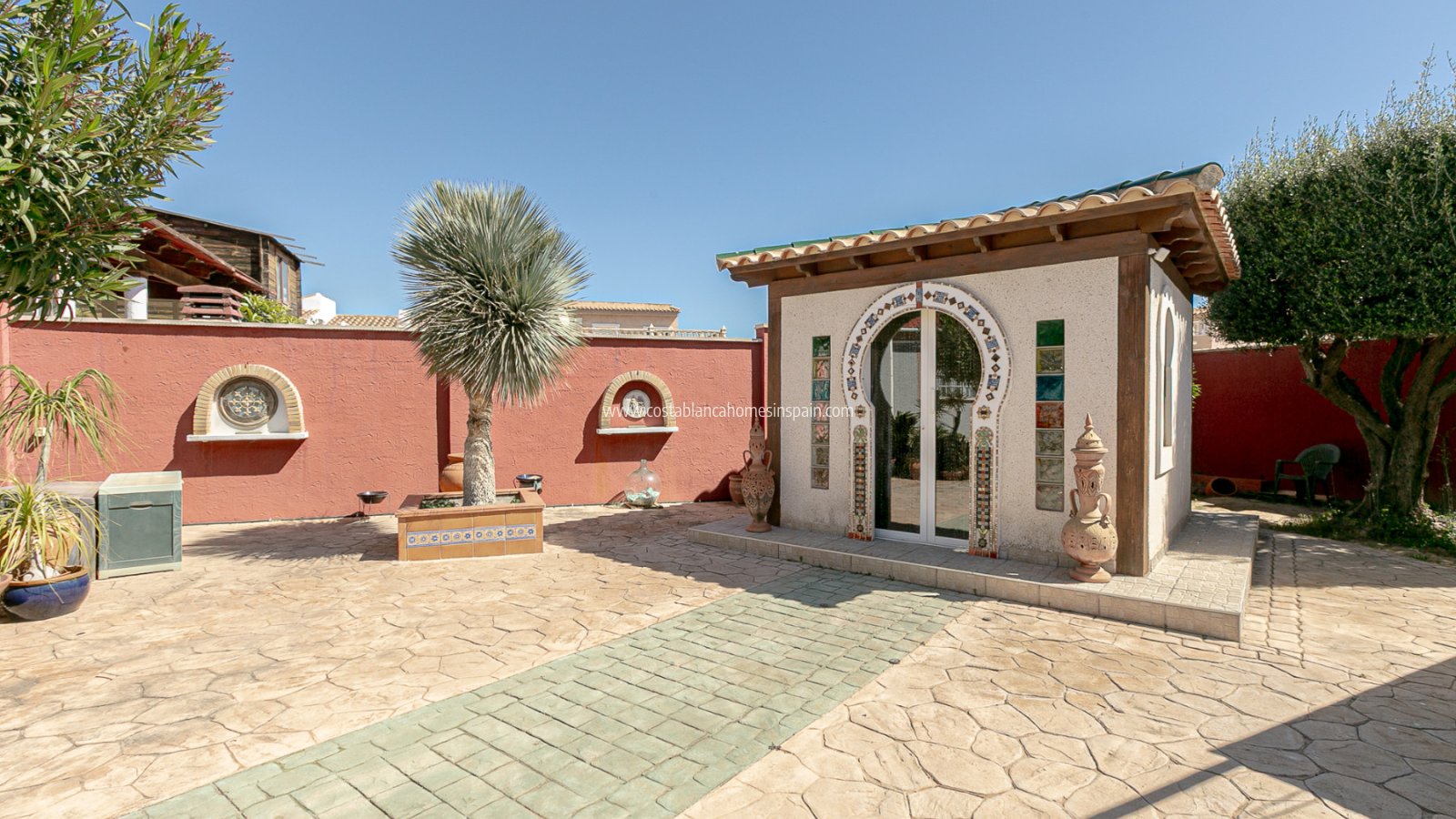 Resale - Semi - Detached Villa - Los Balcones