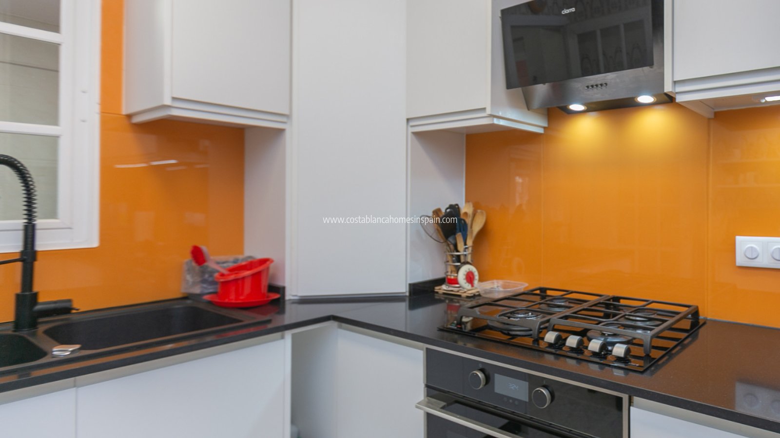 Resale - Semi - Detached Villa - Los Balcones