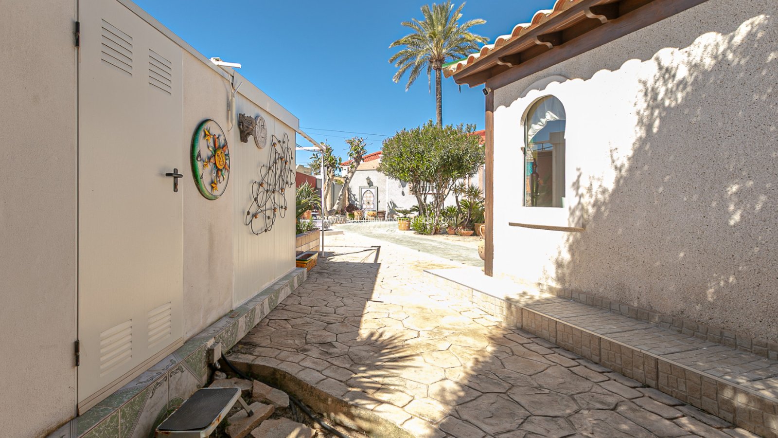 Resale - Semi - Detached Villa - Los Balcones
