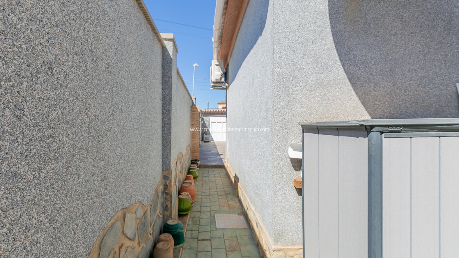Resale - Semi - Detached Villa - Los Balcones