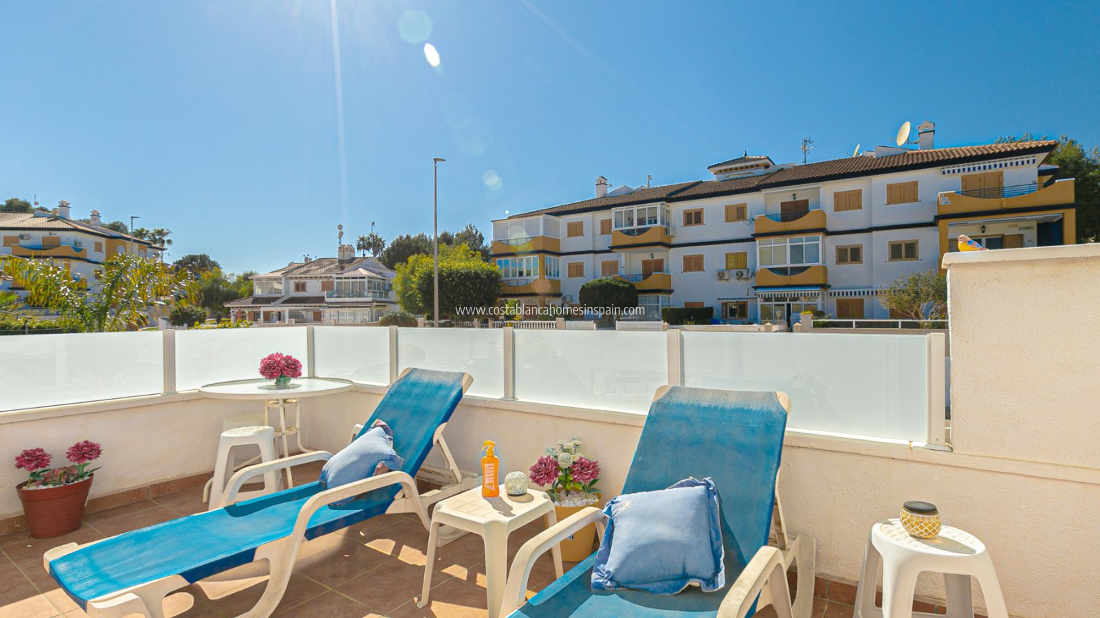 Resale - Semi - Detached Villa - Mil Palmeras - Riomar