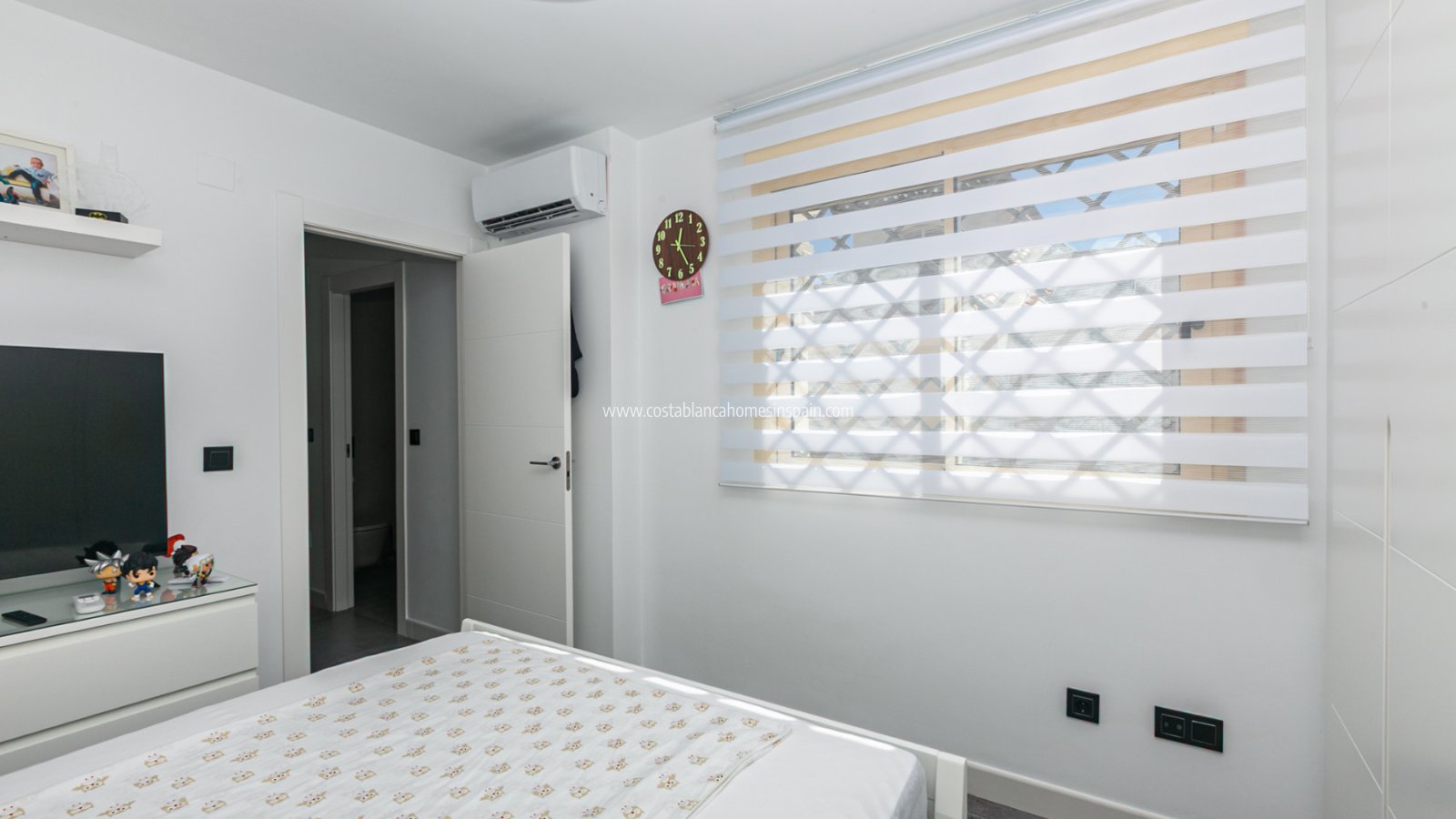 Resale - Semi - Detached Villa - Mil Palmeras - Riomar