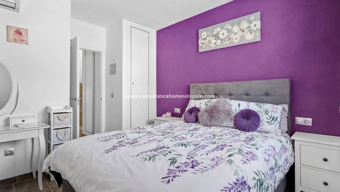 Resale - Semi - Detached Villa - Orihuela Costa - La Zenia