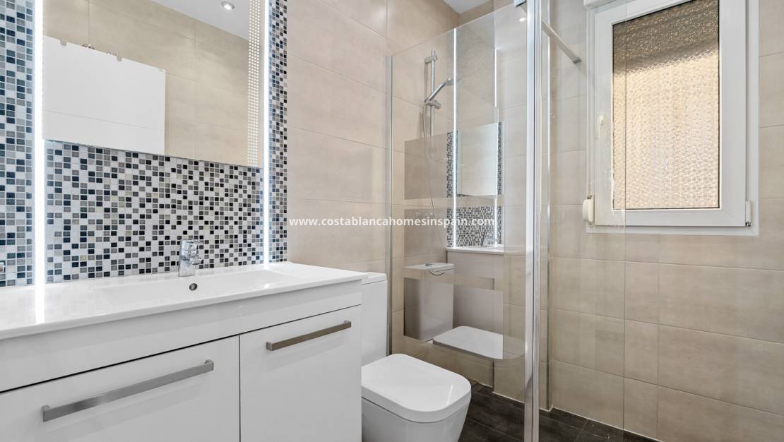 Resale - Semi - Detached Villa - Orihuela Costa - La Zenia