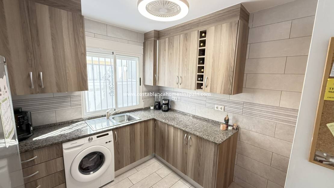 Resale - Semi - Detached Villa - Orihuela Costa - La Zenia