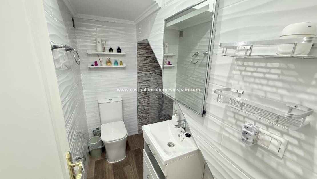 Resale - Semi - Detached Villa - Orihuela Costa - La Zenia