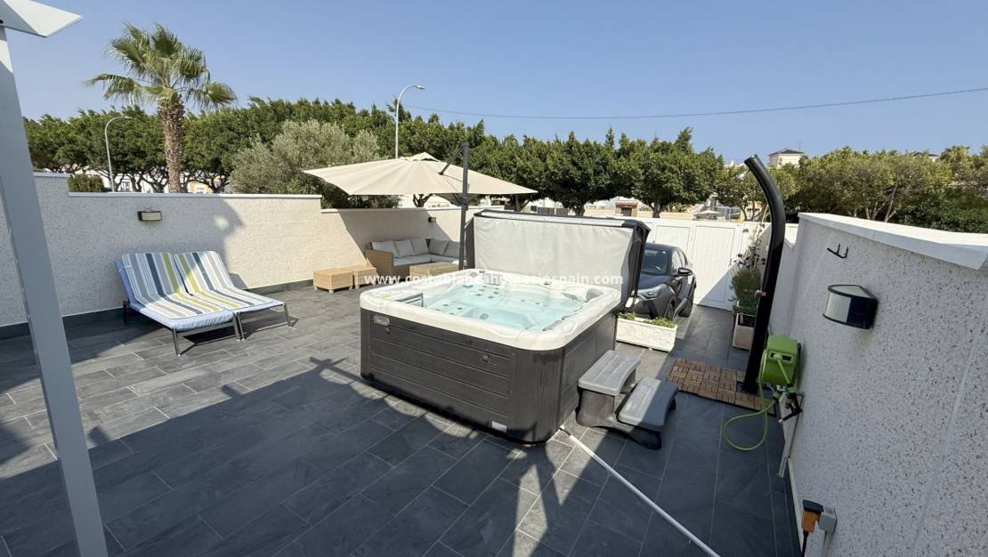 Resale - Semi - Detached Villa - Orihuela Costa - La Zenia