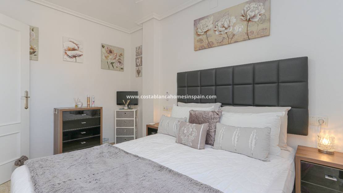 Resale - Semi - Detached Villa - Orihuela Costa - Playa Flamenca