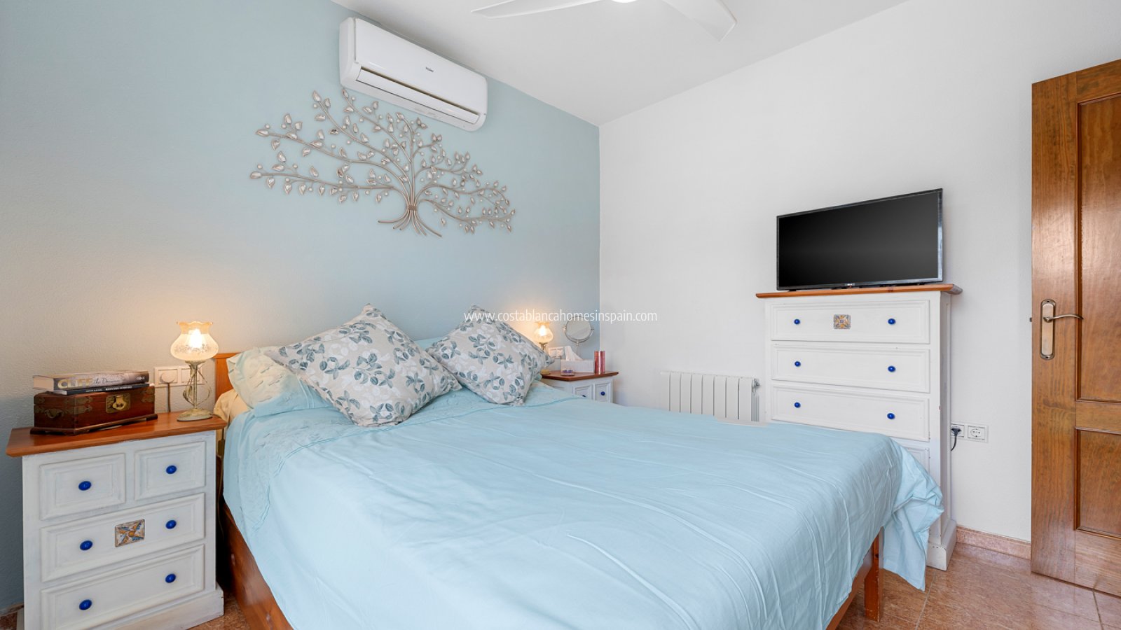 Resale - Semi - Detached Villa - Playa Flamenca - Costa Blanca South