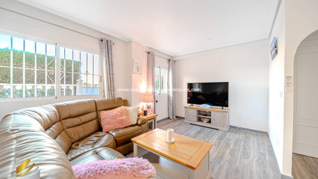 Resale - Semi - Detached Villa - Playa Flamenca - Costa Blanca South