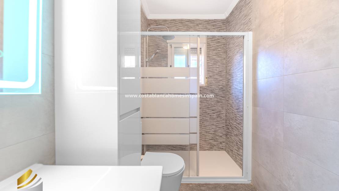 Resale - Semi - Detached Villa - Playa Flamenca - Costa Blanca South