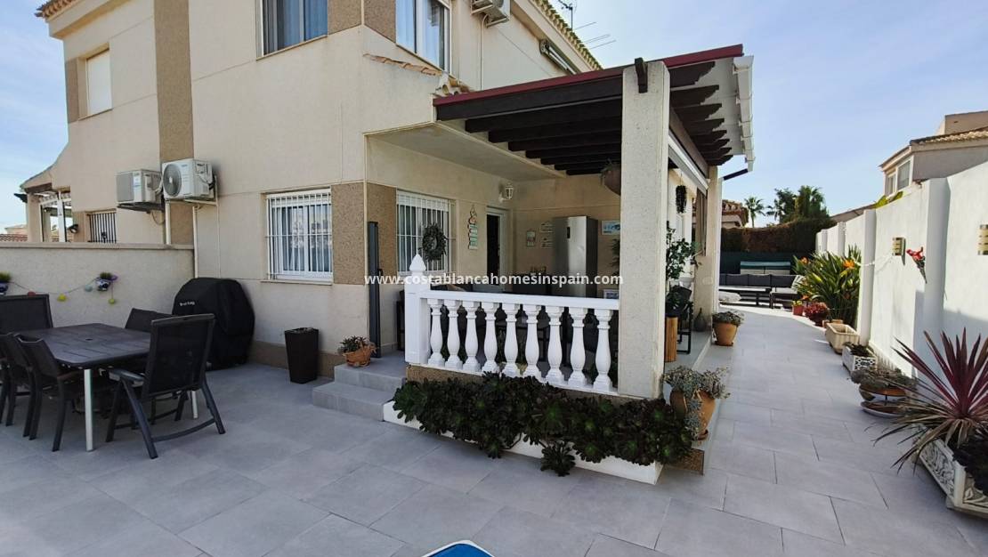 Resale - Semi - Detached Villa - Playa Flamenca - Costa Blanca South