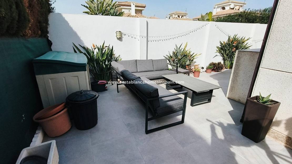 Resale - Semi - Detached Villa - Playa Flamenca - Costa Blanca South
