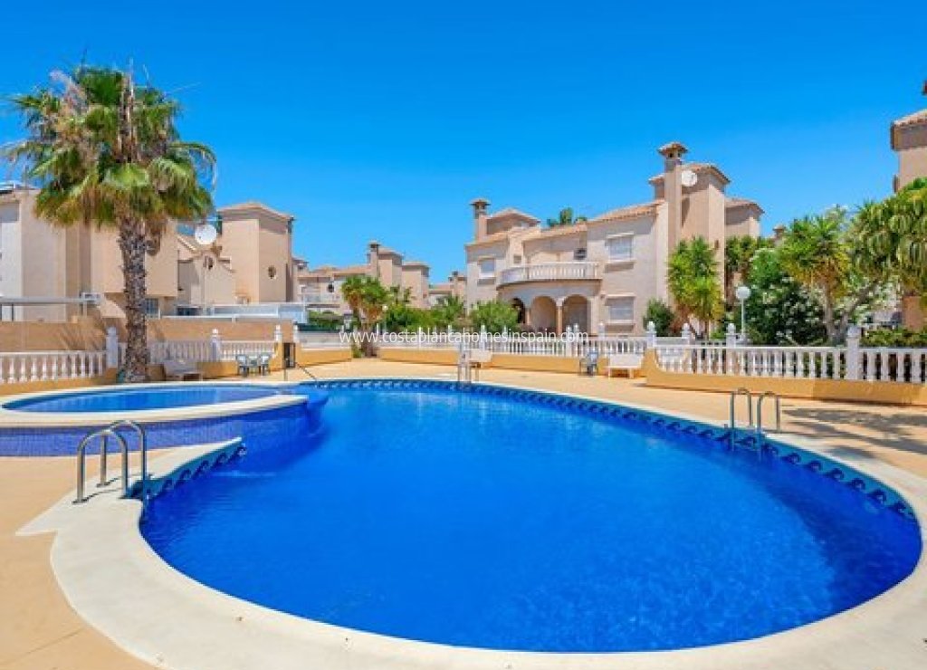 Resale - Semi - Detached Villa - Playa Flamenca - Costa Blanca South