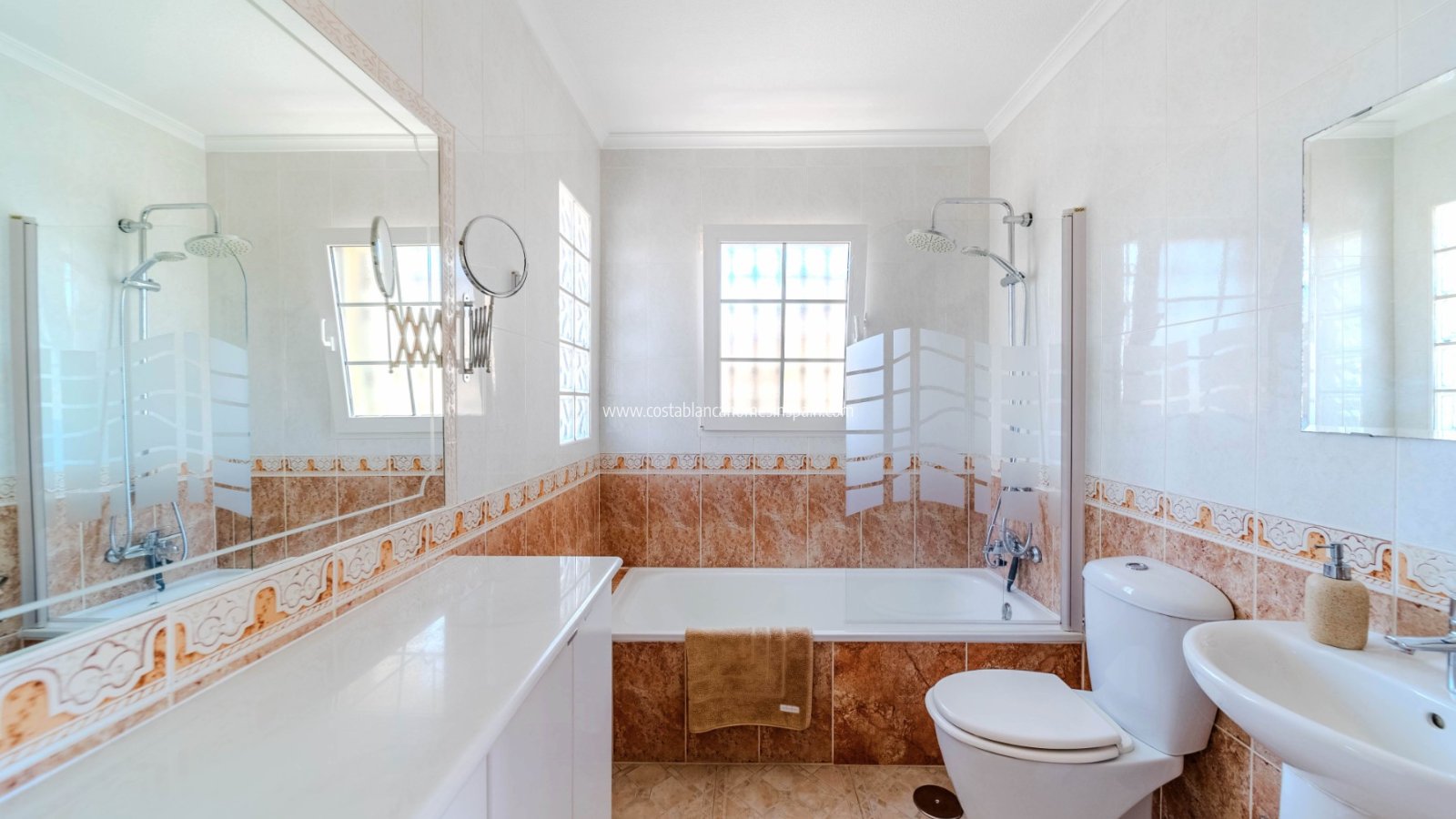 Resale - Semi - Detached Villa - Playa Flamenca - Costa Blanca South