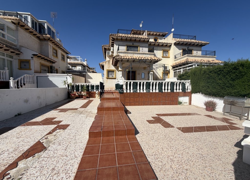 Resale - Semi - Detached Villa - Playa Flamenca - Orihuela Costa