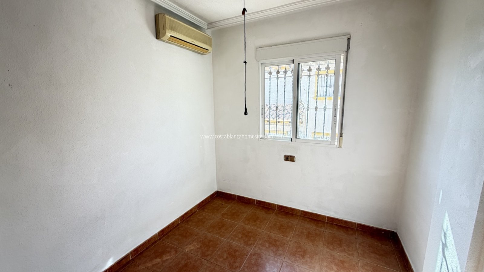 Resale - Semi - Detached Villa - Playa Flamenca - Orihuela Costa