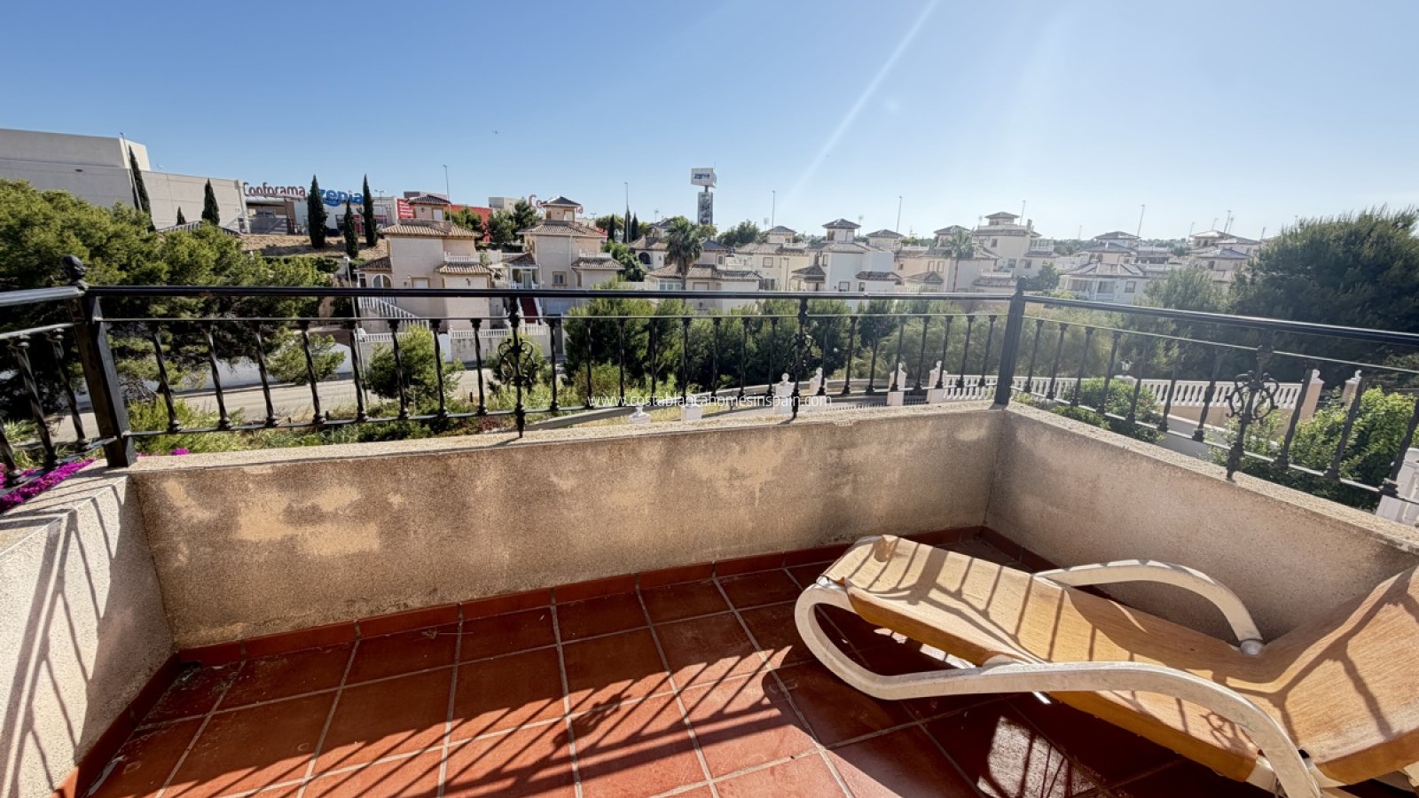 Resale - Semi - Detached Villa - Playa Flamenca - Orihuela Costa