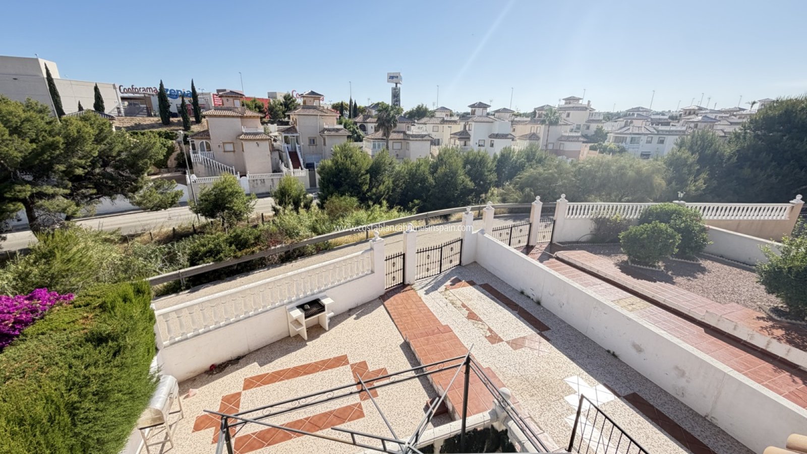 Resale - Semi - Detached Villa - Playa Flamenca - Orihuela Costa