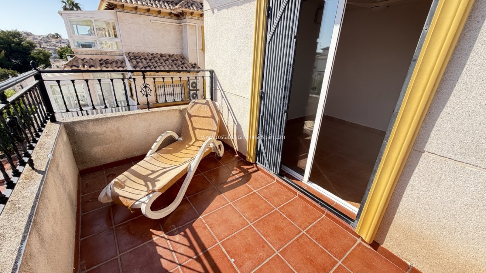 Resale - Semi - Detached Villa - Playa Flamenca - Orihuela Costa