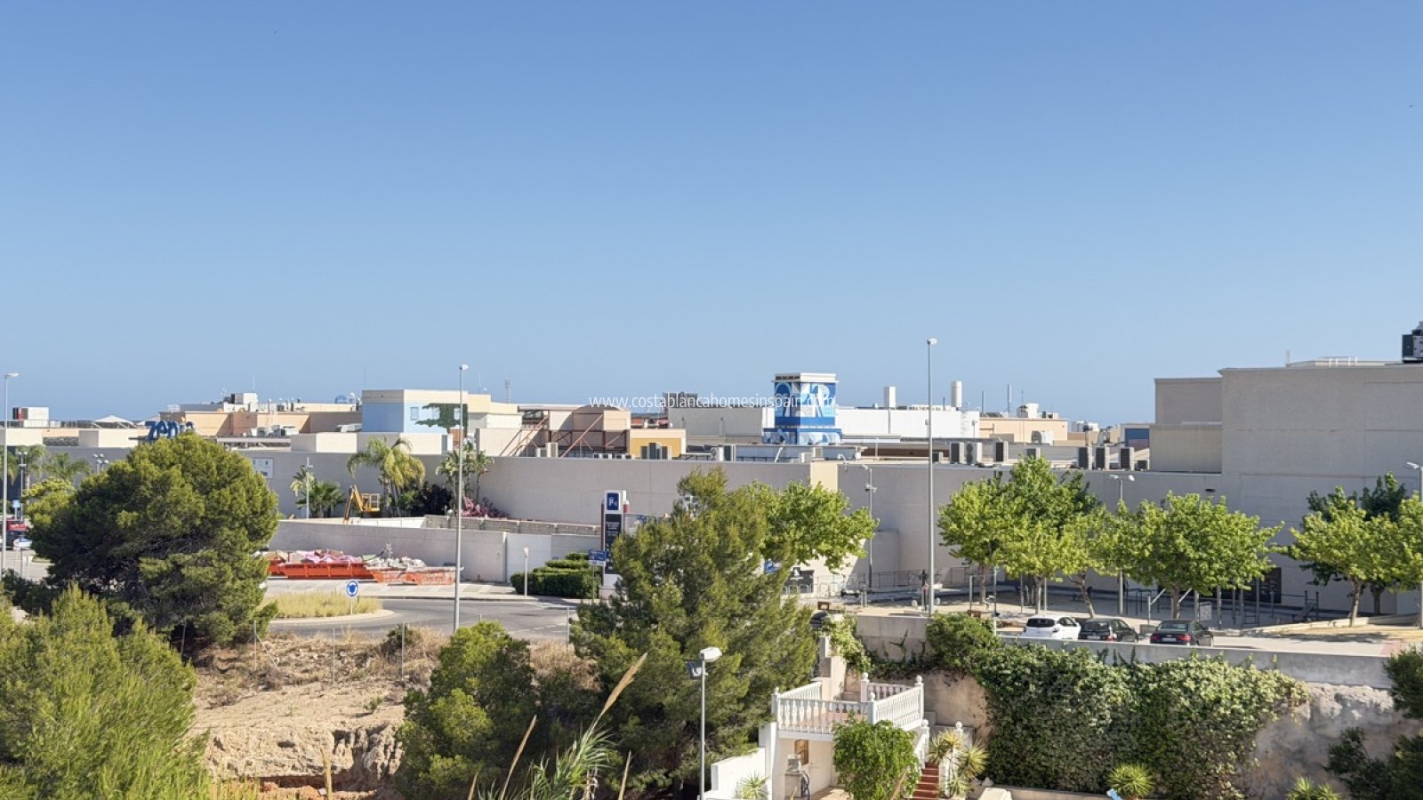 Resale - Semi - Detached Villa - Playa Flamenca - Orihuela Costa