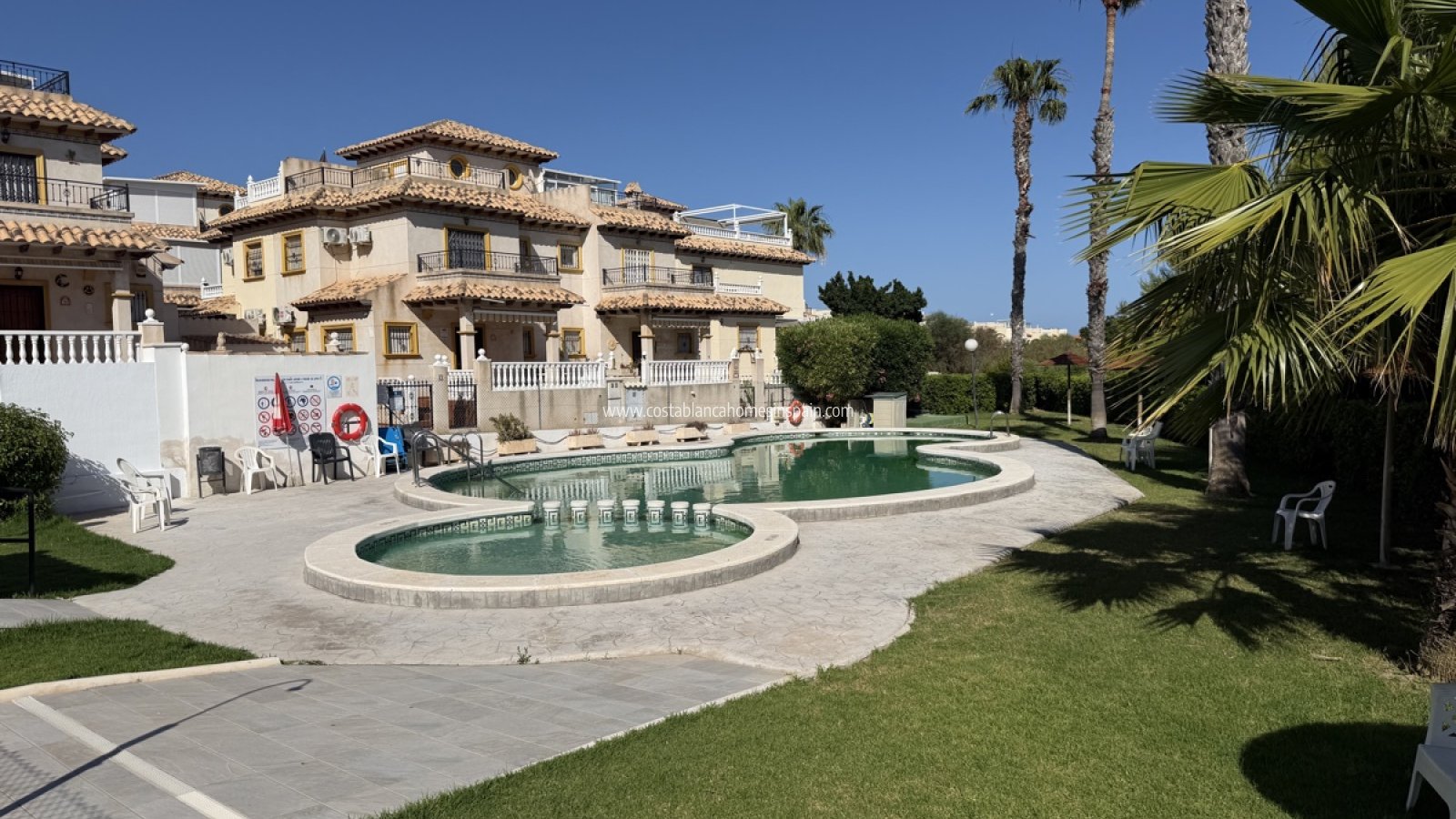 Resale - Semi - Detached Villa - Playa Flamenca - Orihuela Costa