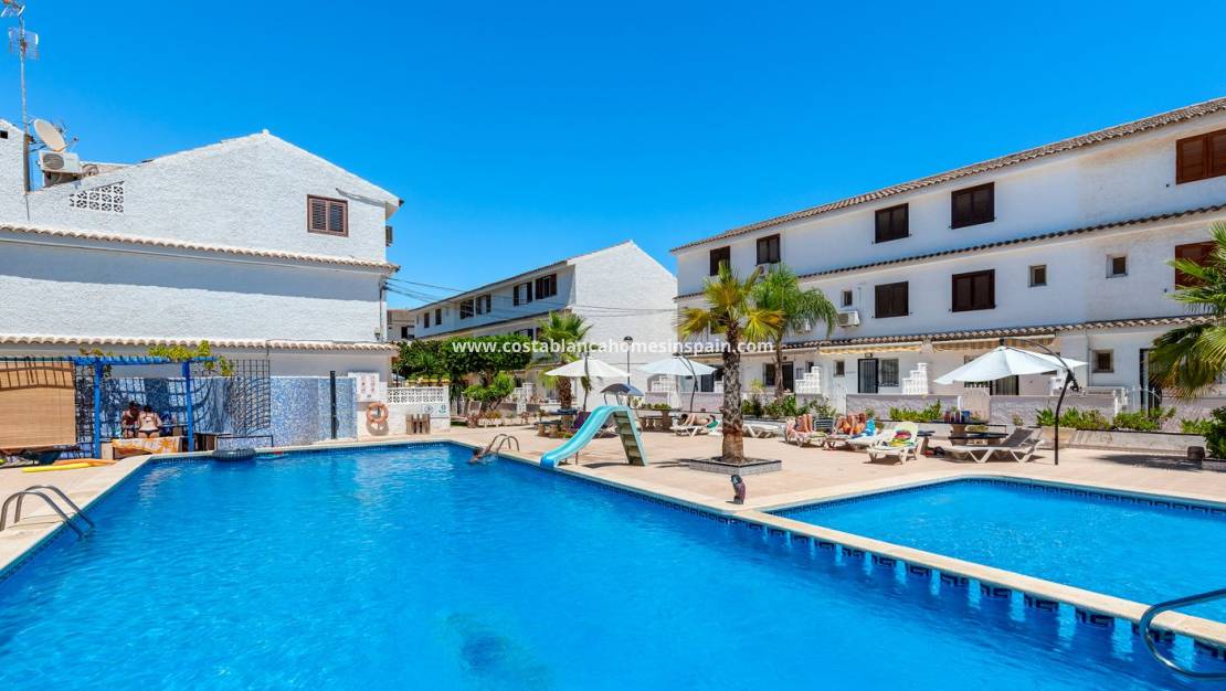 Resale - Semi - Detached Villa - Punta Prima